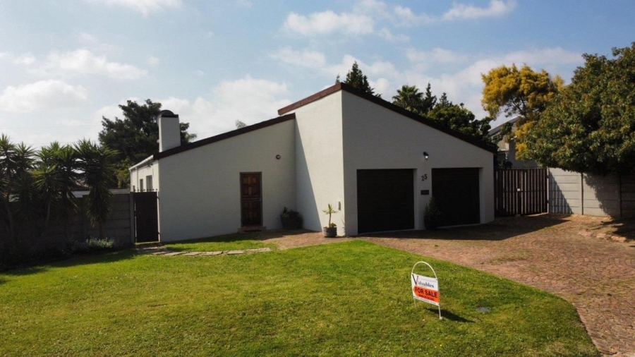4 Bedroom Property for Sale in Rouxville Western Cape